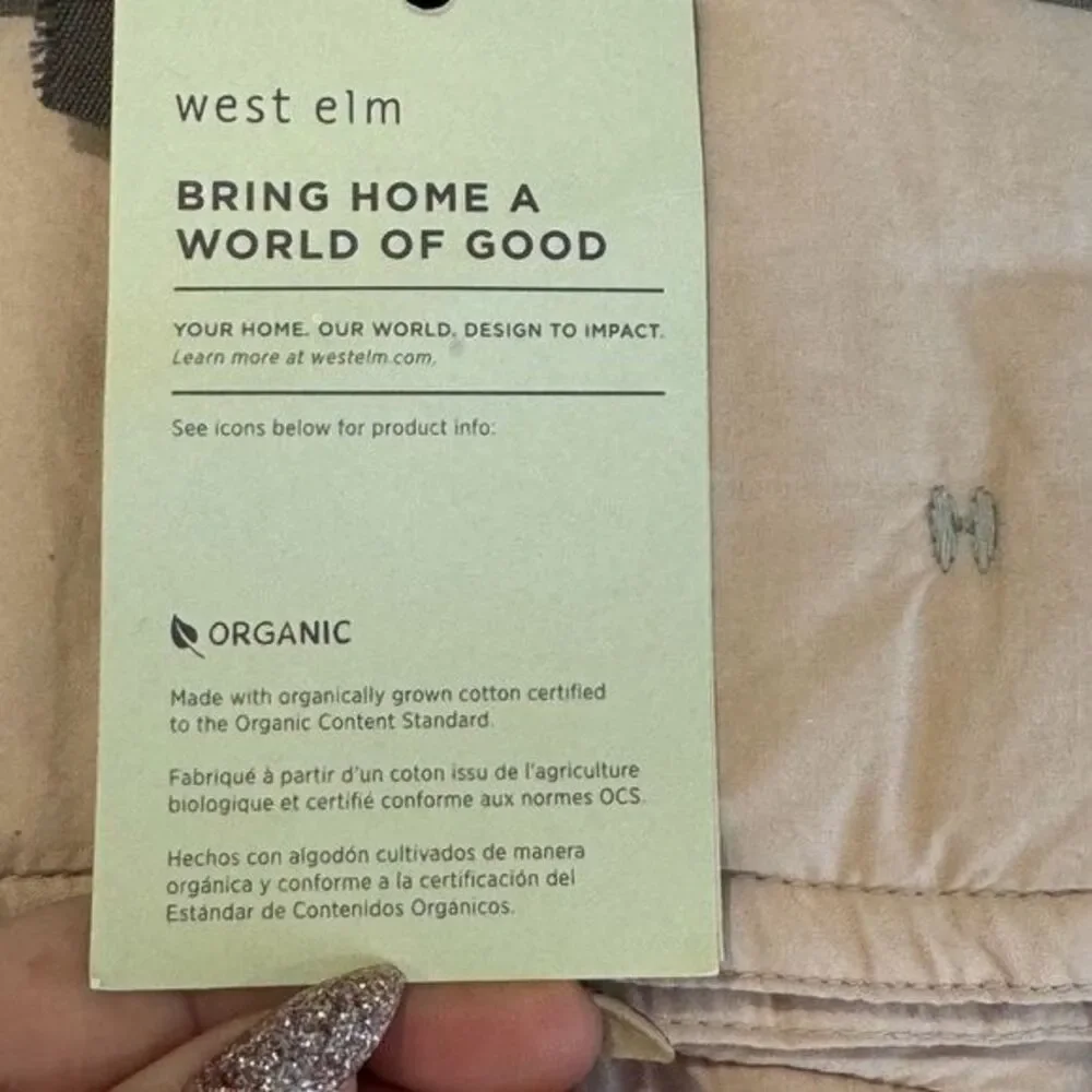 NIP West Elm Pale Light Pink Pleated Grid Organic Cotton Standard Pillow Shams